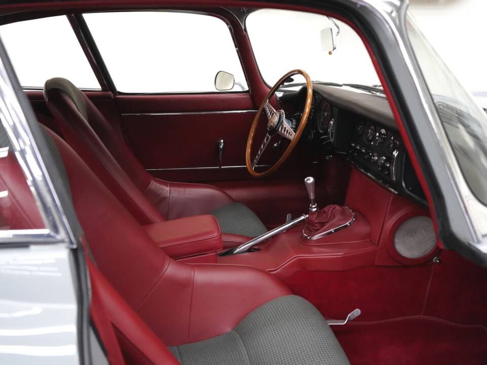 Afbeelding 2/44 van Jaguar E-Type 3.8 (1963)