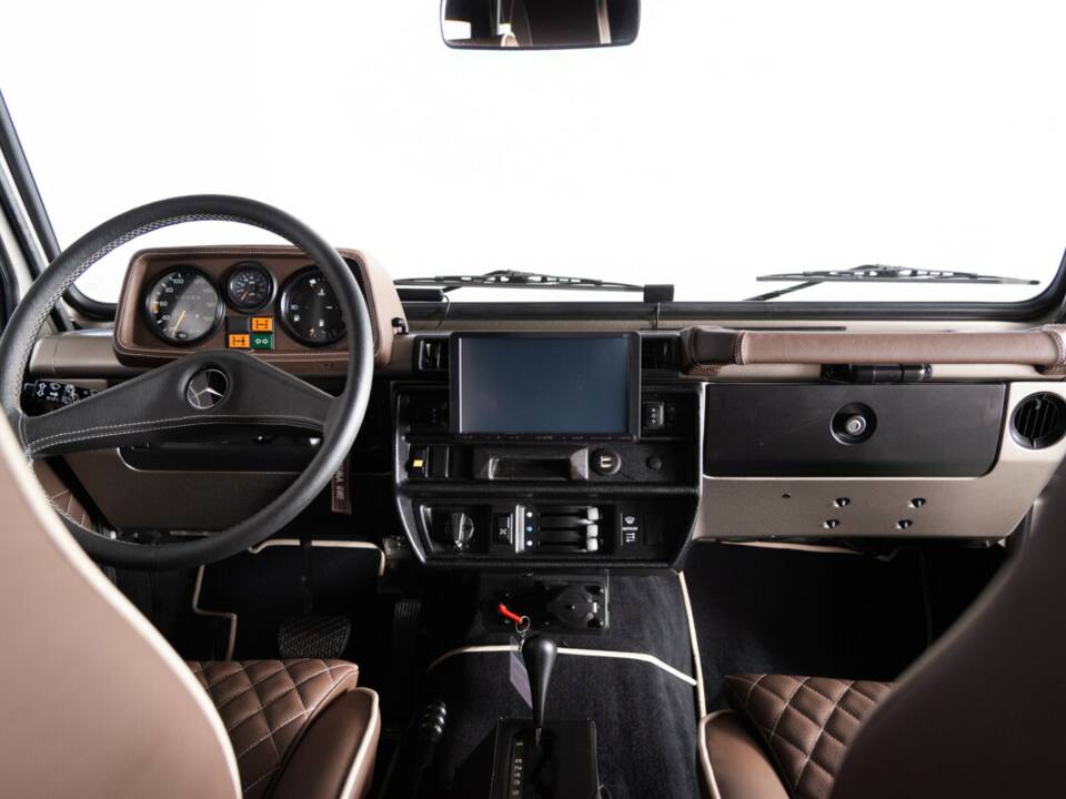 Image 42/50 of Steyr-Puch 230 GE (LWB) (1993)