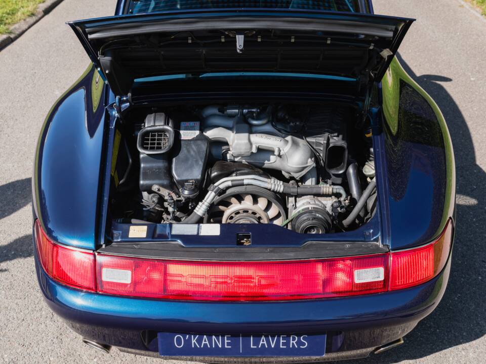 Image 45/52 of Porsche 911 Carrera 4 (1997)