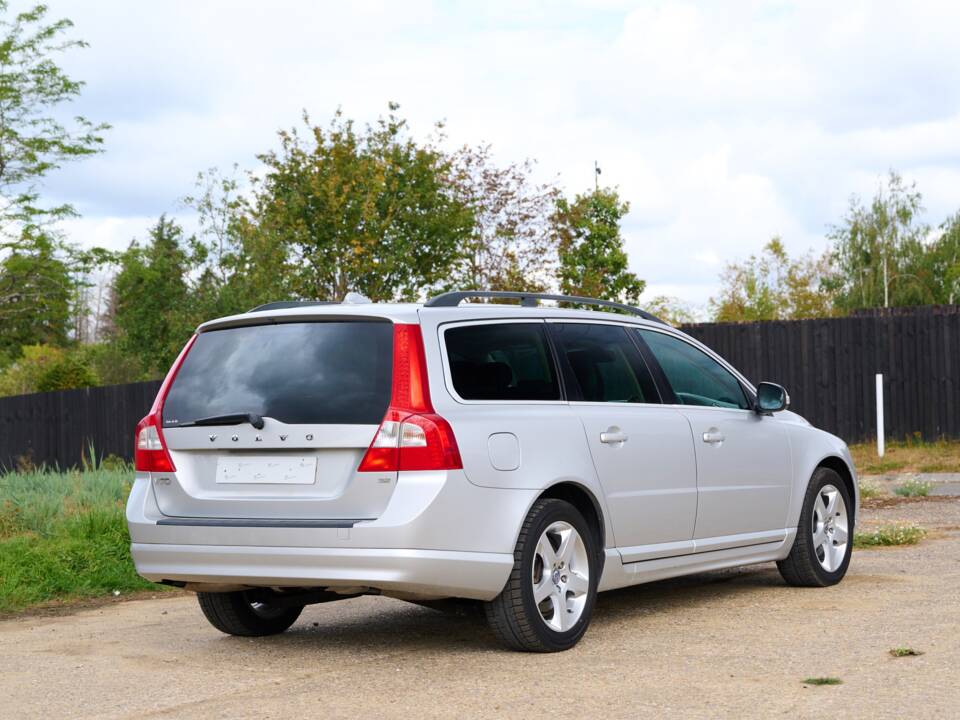 Imagen 28/50 de Volvo V70 AWD (2009)