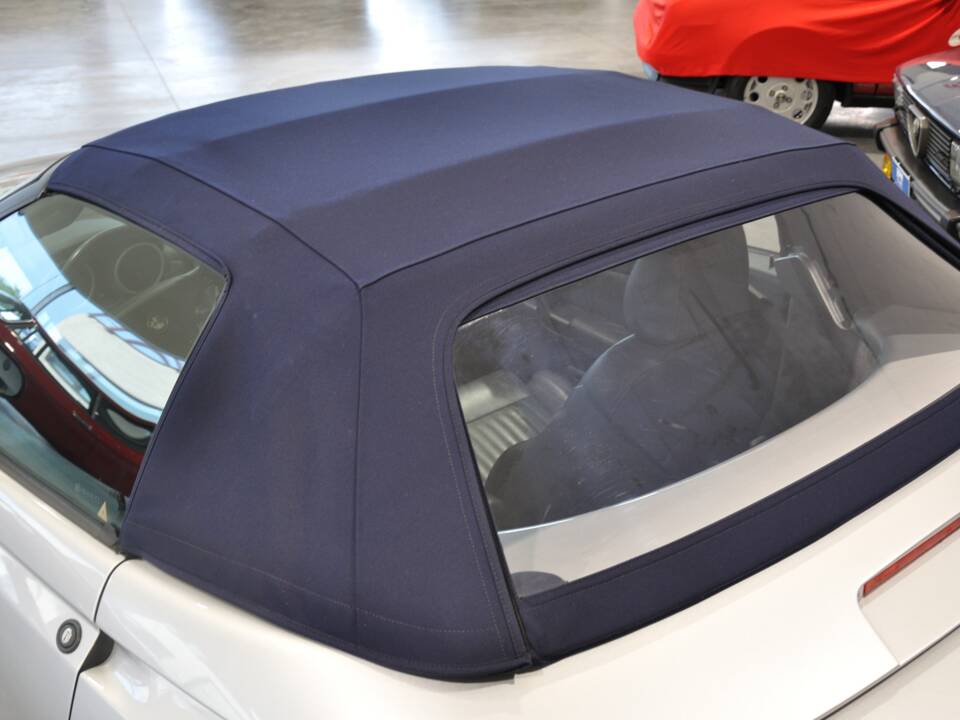Image 15/32 of Alfa Romeo Spider 3.0 V6 24V (2002)