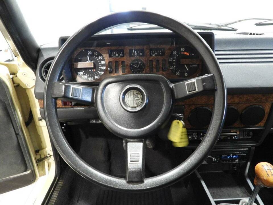 Bild 4/10 von Alfa Romeo Alfetta 2.0 L (1981)