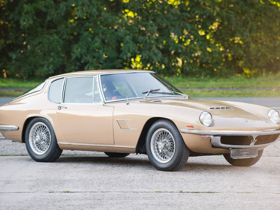 Image 2/40 de Maserati Mistral 3700 (1964)