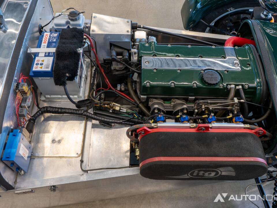 Image 23/58 of Caterham Seven HPC (1992)