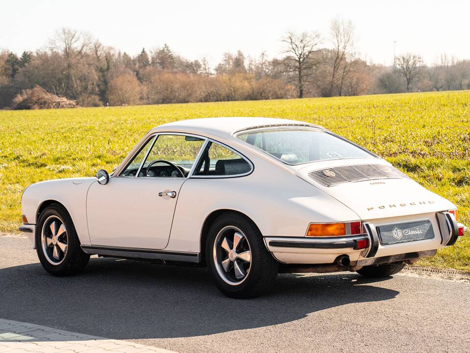Image 4/47 de Porsche 911 2.2 S (1970)