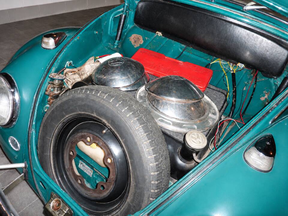 Image 22/81 of Volkswagen Beetle 1200 (1965)