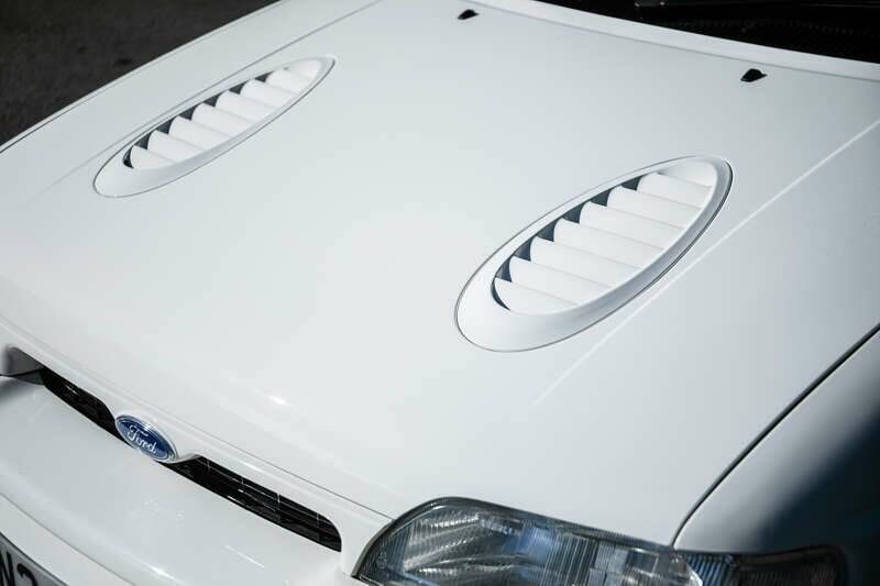 Image 41/41 of Ford Escort RS Cosworth (1995)