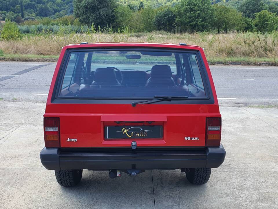 Image 5/42 of Jeep Cherokee 2.8L V6 (1985)