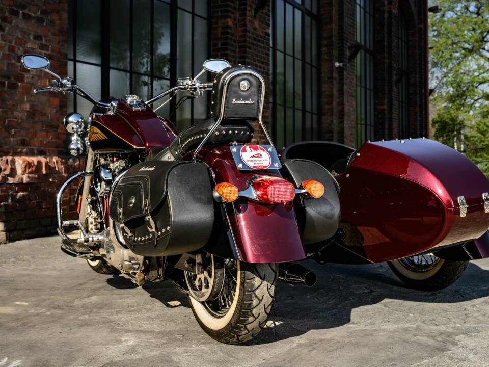 Image 4/8 of Indian Chief Roadmaster (2002)