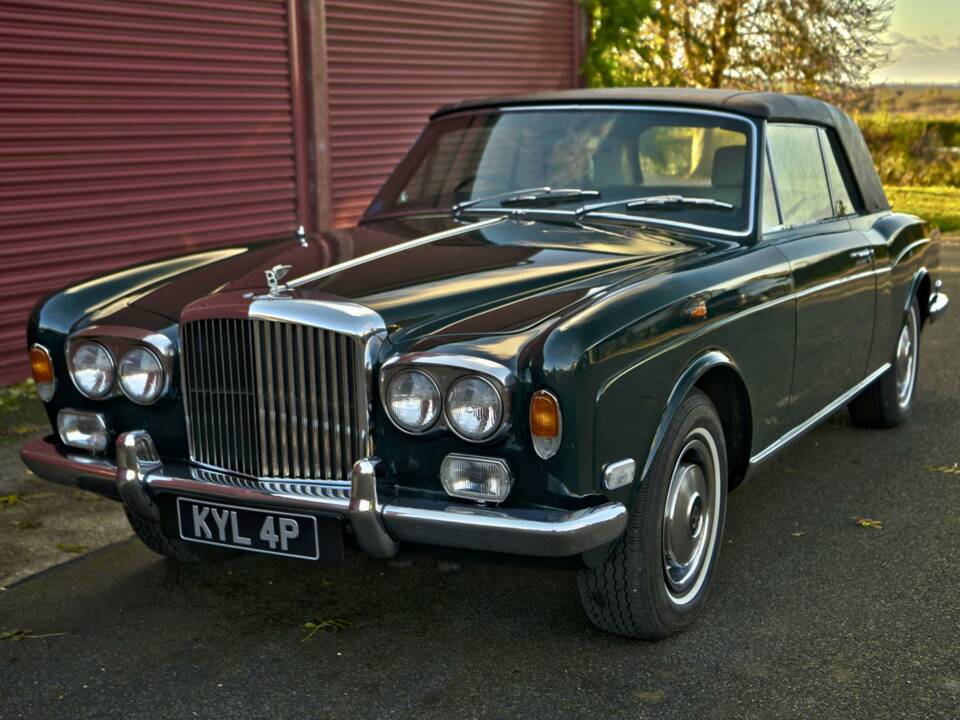 Bild 22/50 von Bentley Corniche I (1975)