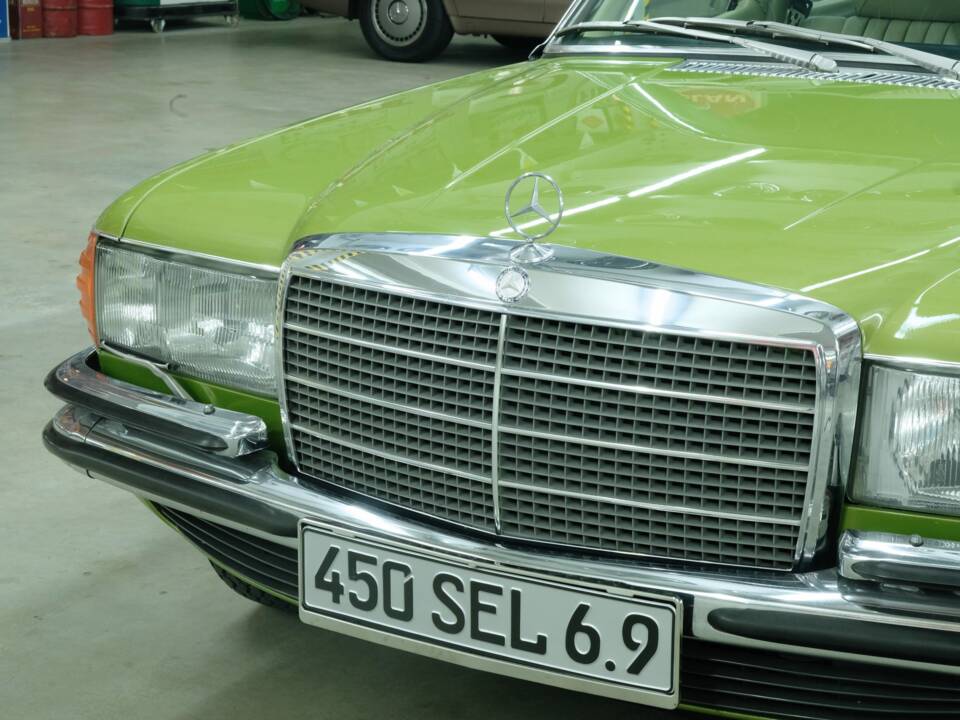 Image 20/50 de Mercedes-Benz 450 SEL 6,9 (1976)