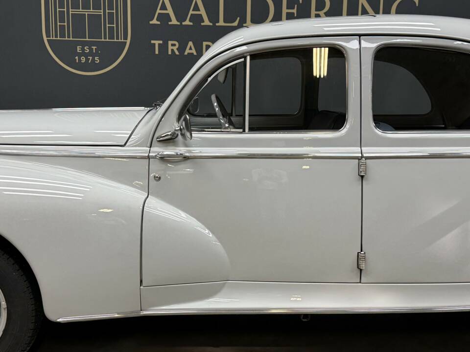 Bild 19/50 von Peugeot 203 C (1960)