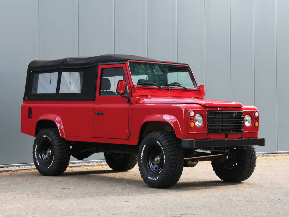 Image 13/38 of Land Rover 110 (1989)