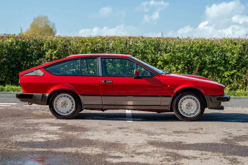 Bild 13/49 von Alfa Romeo GTV6 Autodelta (1983)