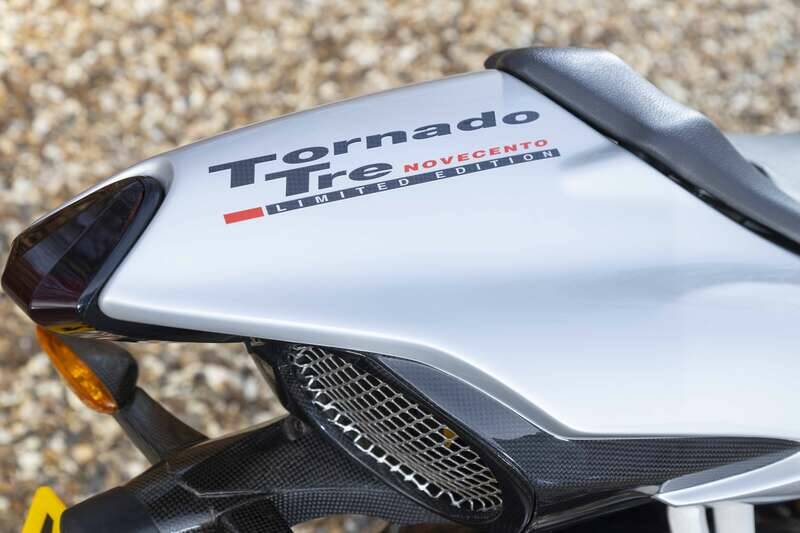 Immagine 12/38 di Benelli Tornado Tre 900 (2003)