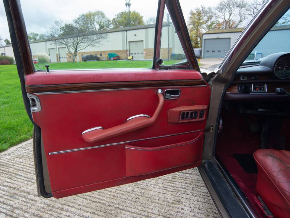 Bild 17/36 von Mercedes-Benz 300 SEL 6.3 (1969)