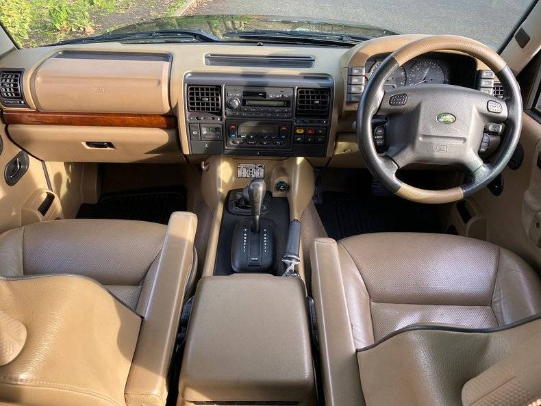 Image 3/50 of Land Rover Discovery (1998)
