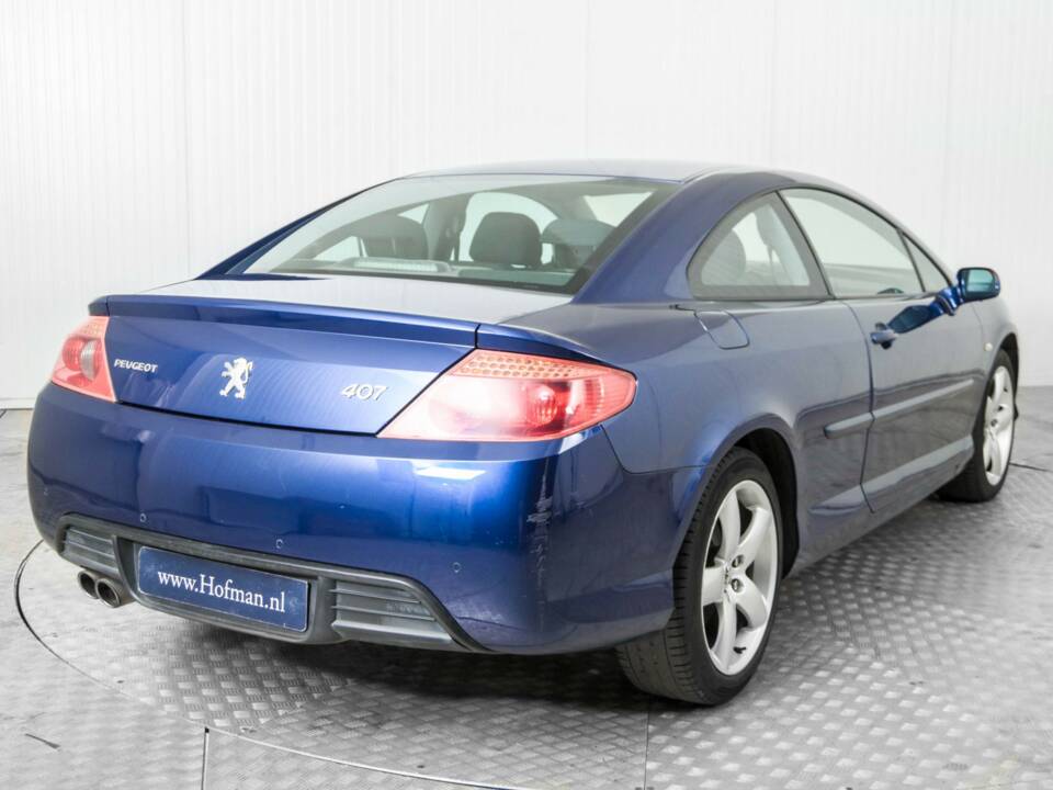 Bild 26/45 von Peugeot 407 3.0i V6 (2006)