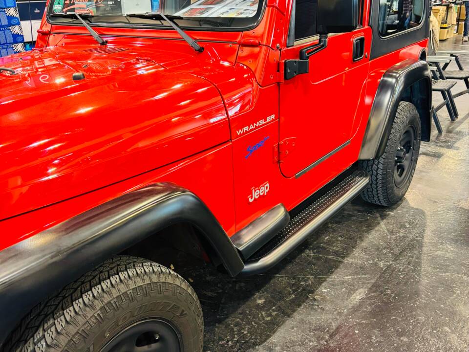 Image 8/28 of Jeep Wrangler Sport Hardtop 2.5 (1998)