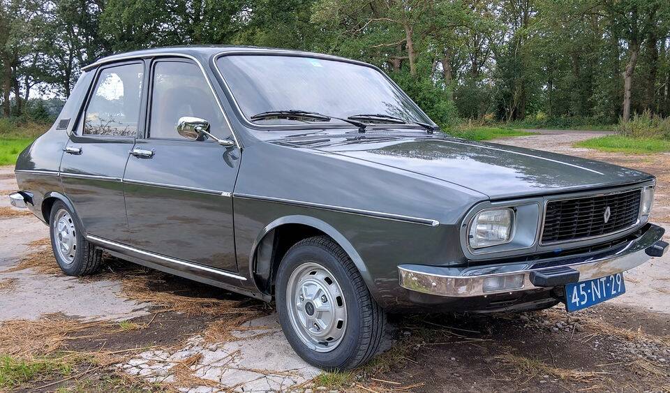 Immagine 4/8 di Renault R 12 Automatic (1976)