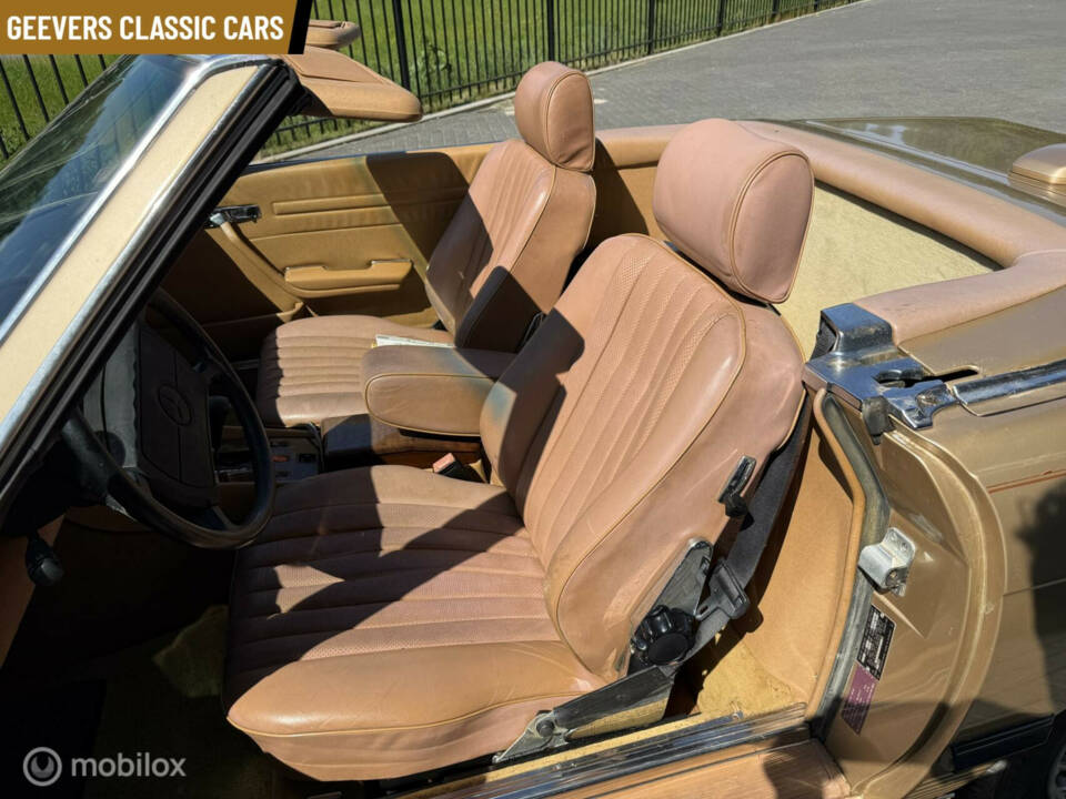 Imagen 32/41 de Mercedes-Benz 560 SL (1986)