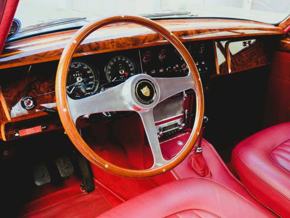 Bild 18/57 von Jaguar Mk II 3.4 (1967)