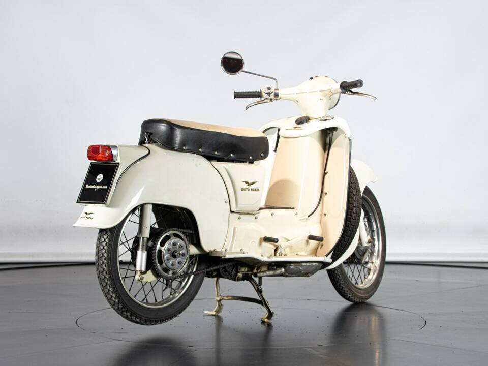 Imagen 4/50 de Moto Guzzi DUMMY (1962)