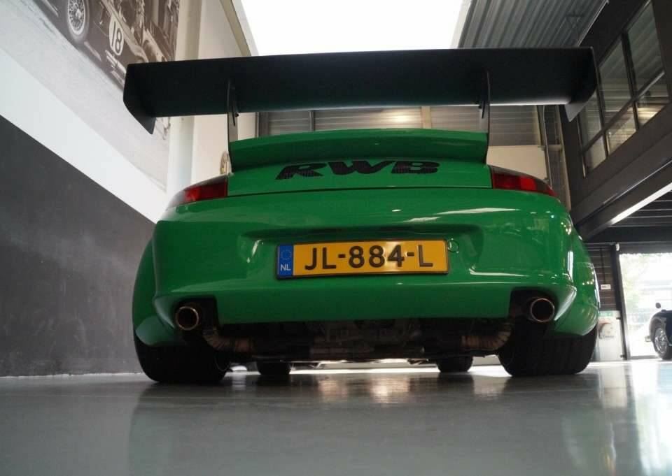 Bild 41/50 von Porsche 911 Carrera 4 RWB (1999)