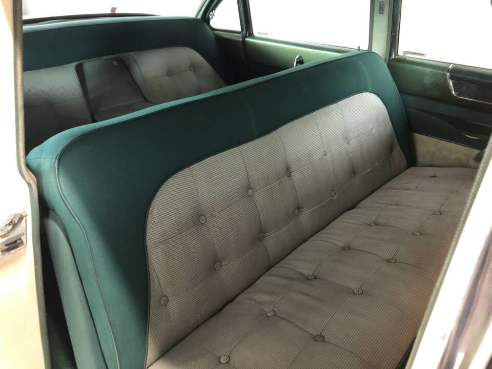 Image 19/34 of Cadillac 62 Sedan (1954)