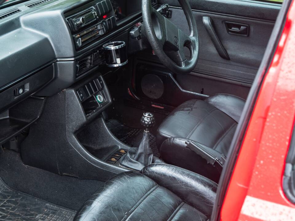 Image 27/50 de Volkswagen Golf III GTI 2.0 (1992)