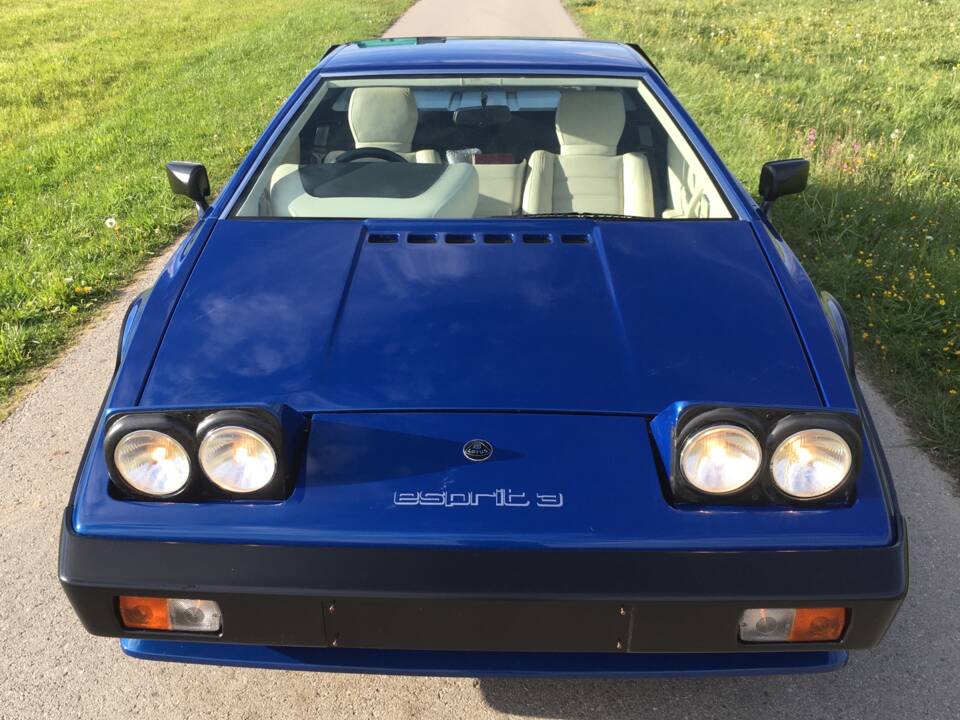 Image 7/46 of Lotus Esprit (1985)