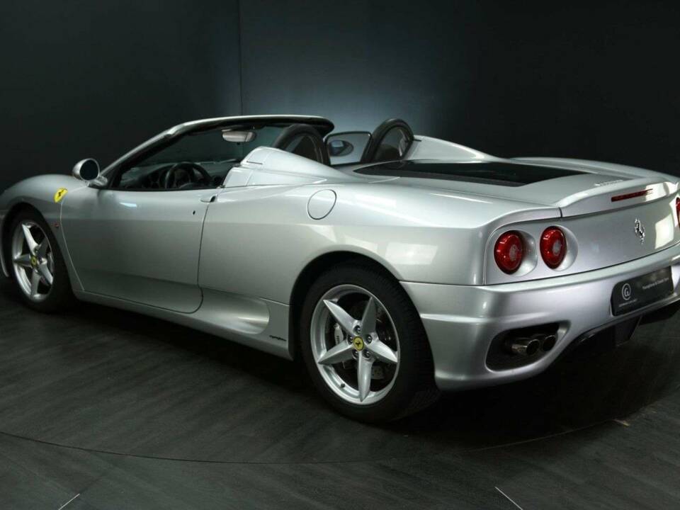 Immagine 4/50 di Ferrari 360 Spider (2003)