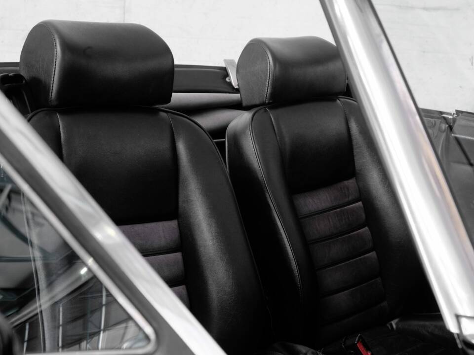 Bild 30/48 von Alfa Romeo 2.0 Spider (1993)