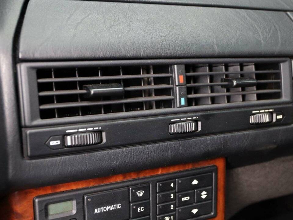 Bild 19/50 von Mercedes-Benz 500 SL (1991)