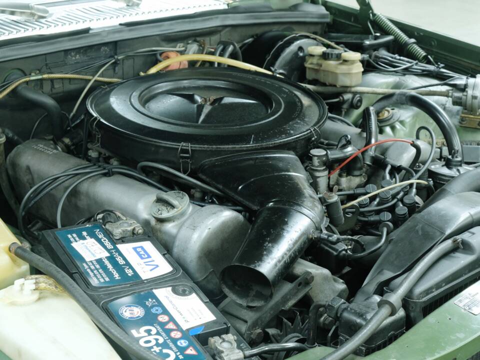 Image 46/50 de Mercedes-Benz 450 SEL 6,9 (1975)