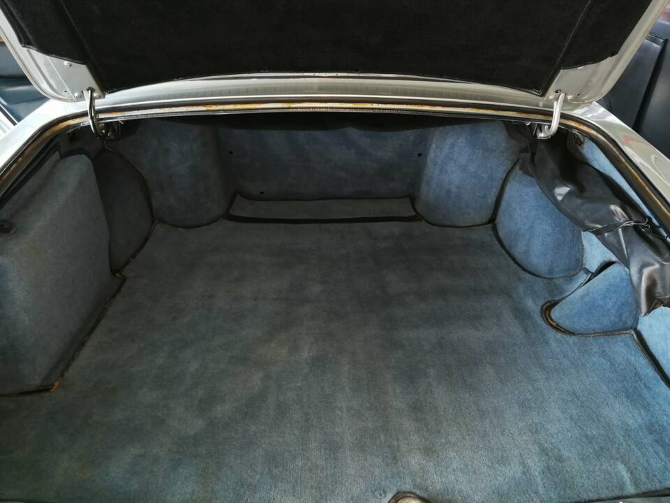 Afbeelding 14/15 van Bentley T 2 (1980)