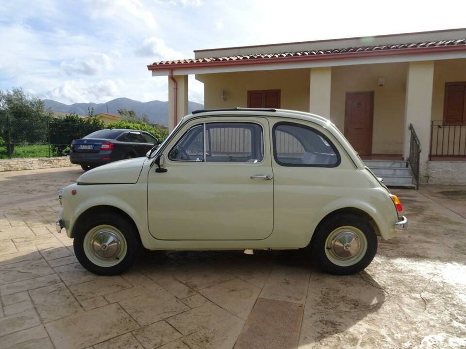 Image 24/26 of FIAT 500 L (1972)