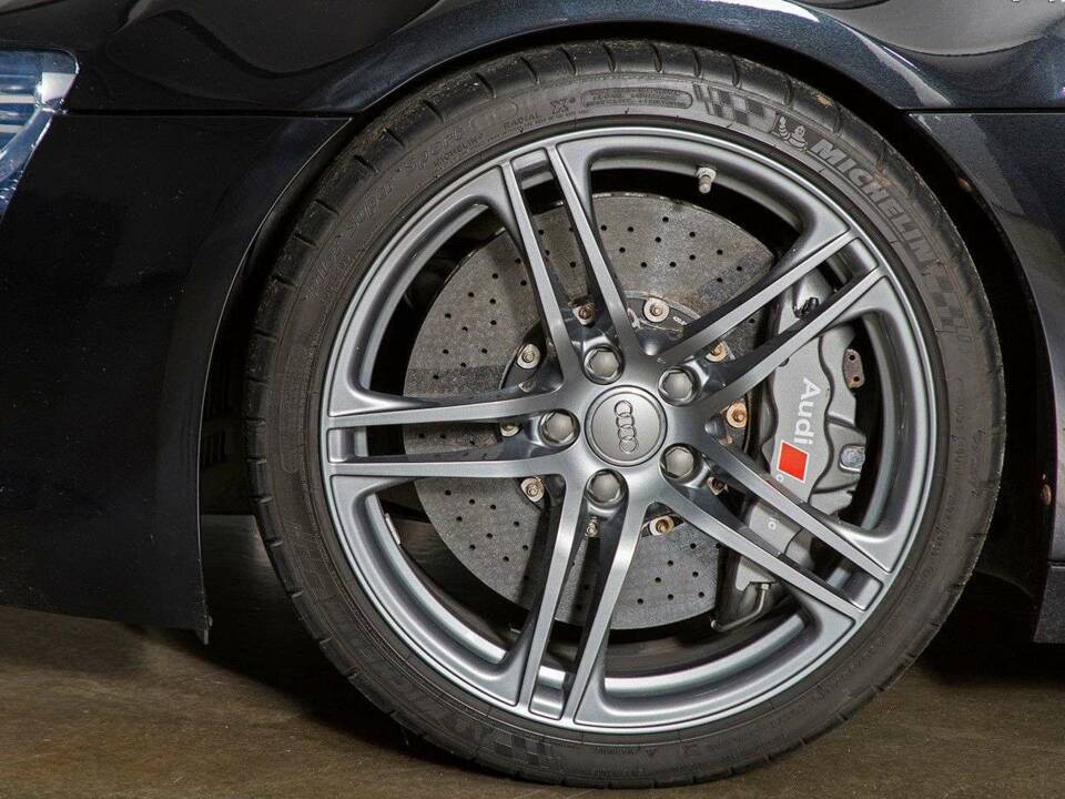 Bild 15/24 von Audi R8 V10 Spyder (2010)