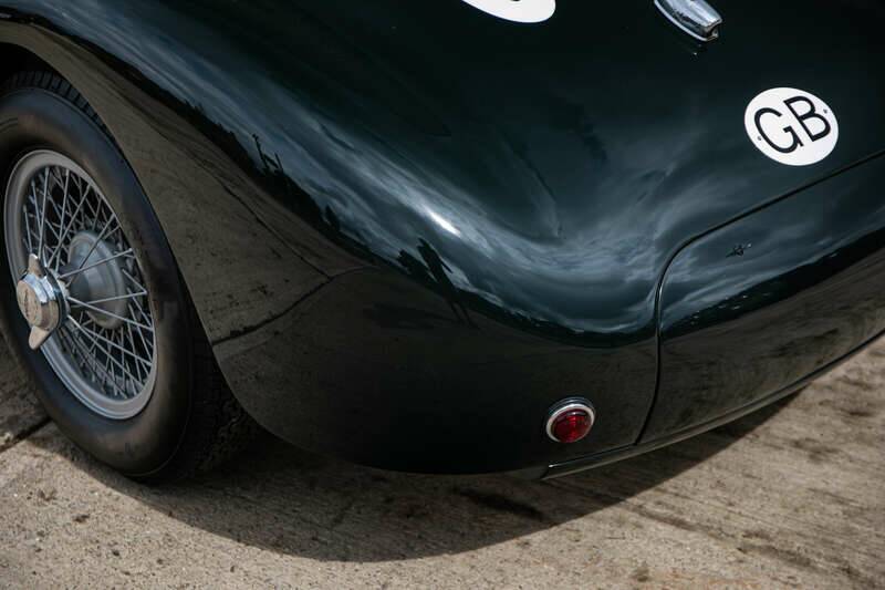 Image 25/35 de Jaguar XK 120 C (C-Type) (2016)