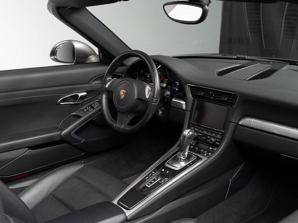 Imagen 31/42 de Porsche 911 Carrera (2012)