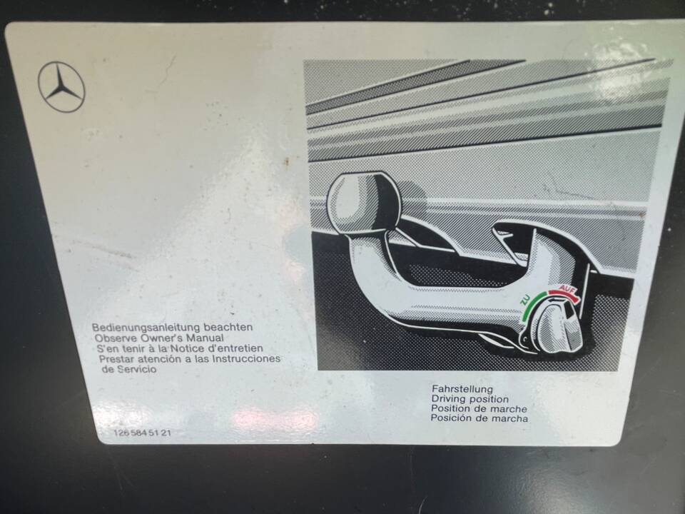 Image 37/57 of Mercedes-Benz 190 D 2.5 (1992)