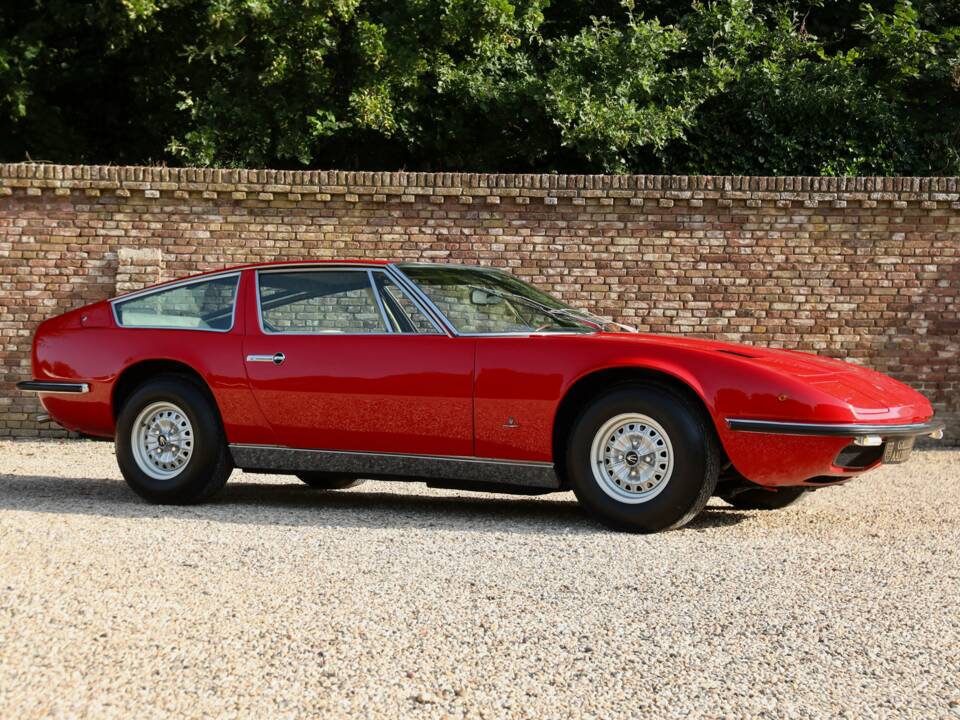 Image 35/50 de Maserati Indy 4700 (1971)