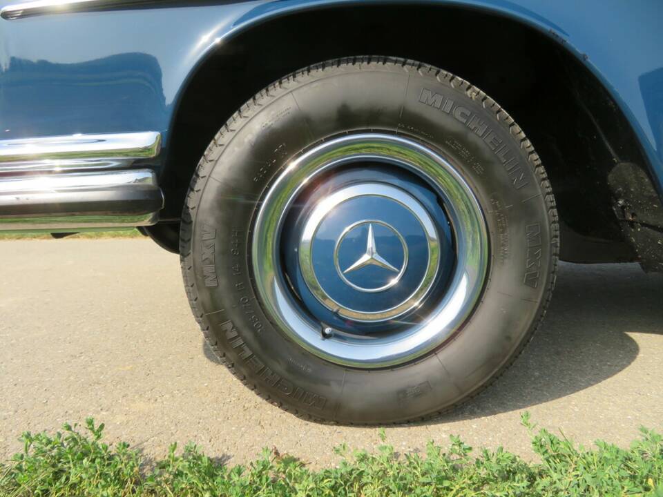 Imagen 16/17 de Mercedes-Benz 250 SE (1966)