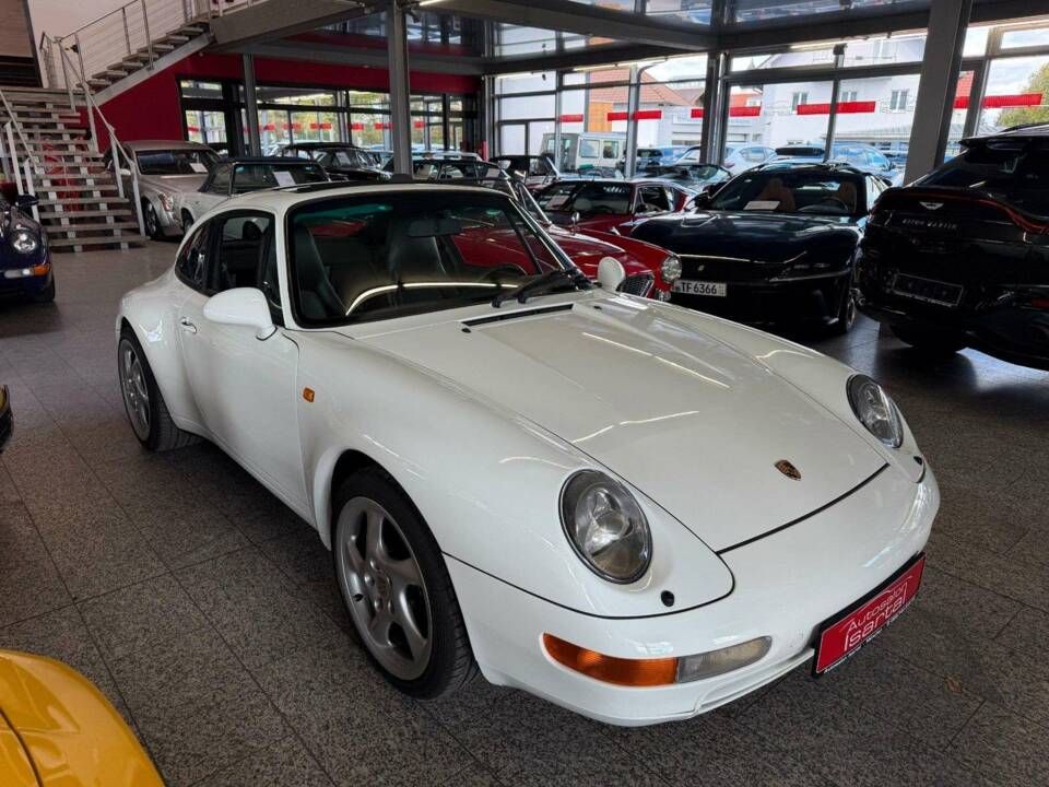 Bild 35/40 von Porsche 911 Carrera (1993)