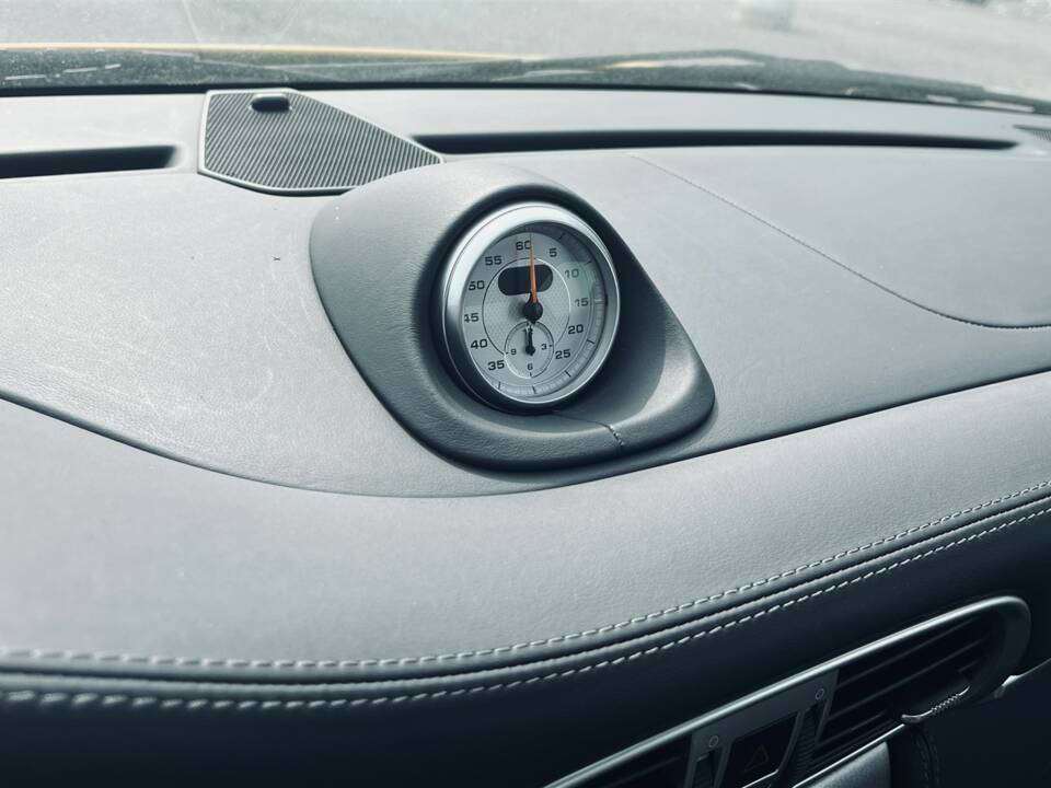 Image 16/53 of Porsche 911 Turbo (2007)