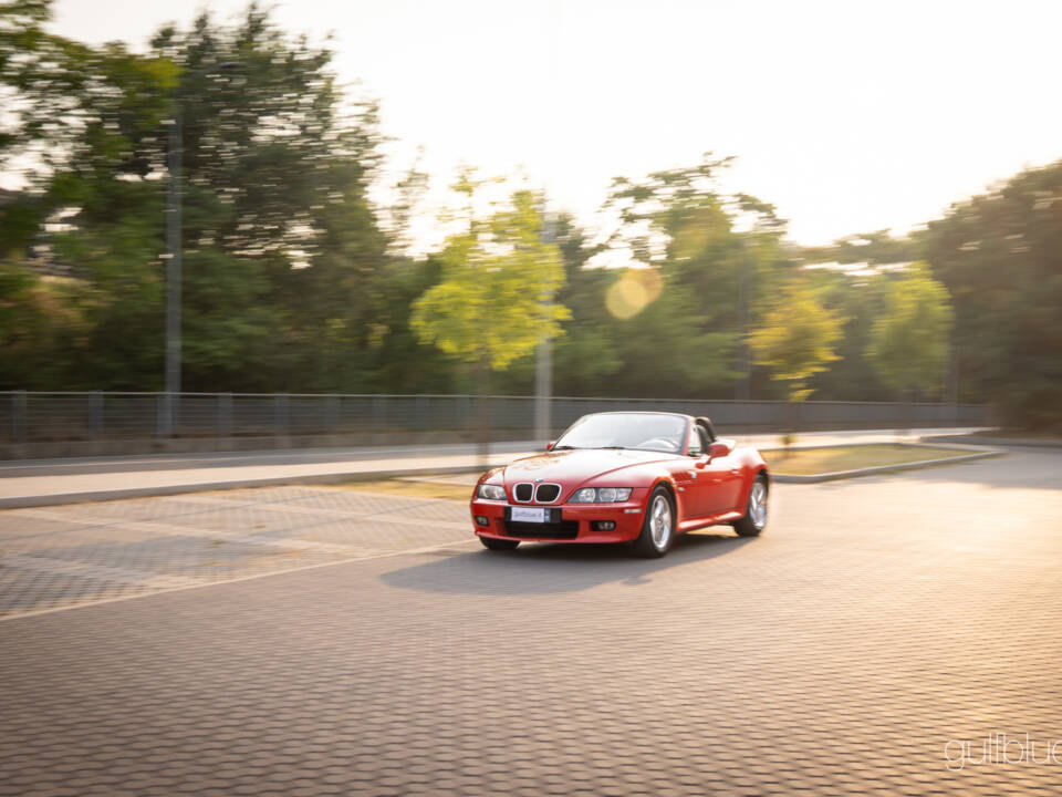 Image 12/45 of BMW Z3 2.2i (2000)