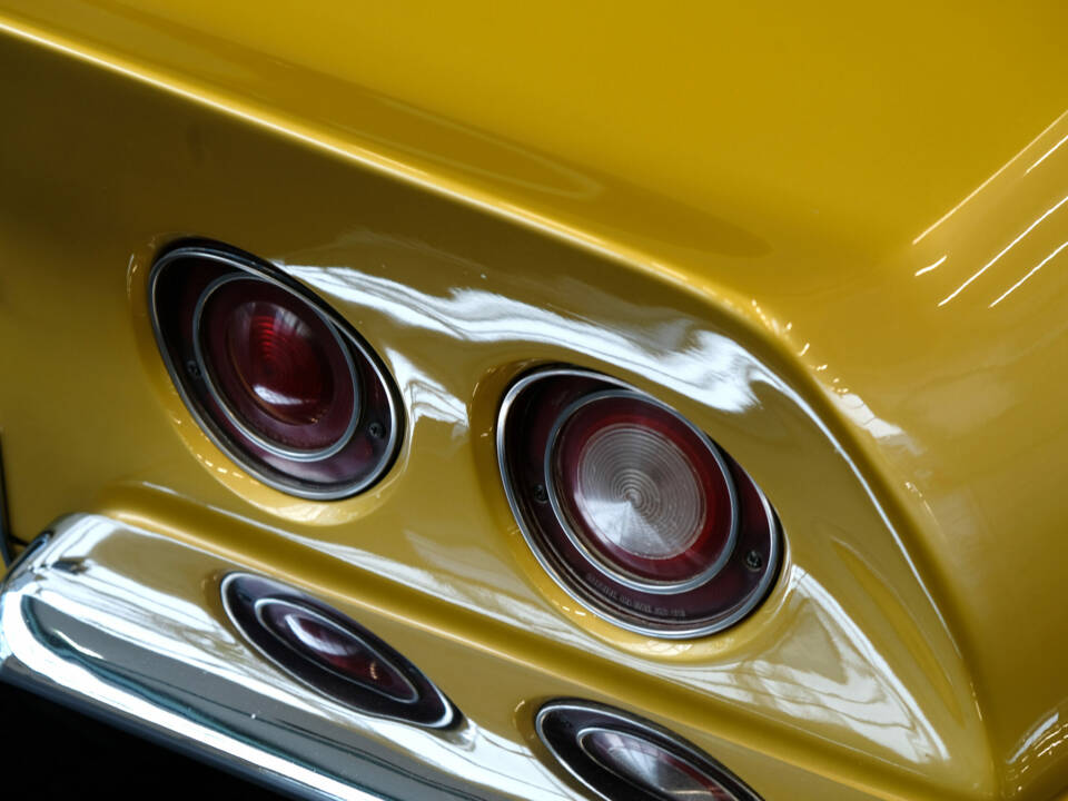 Image 12/23 of Chevrolet Corvette Stingray (1971)