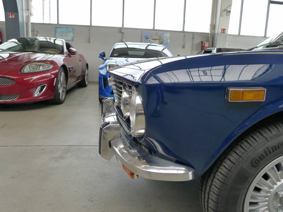 Image 23/42 of Alfa Romeo 2000 GT Veloce (1975)