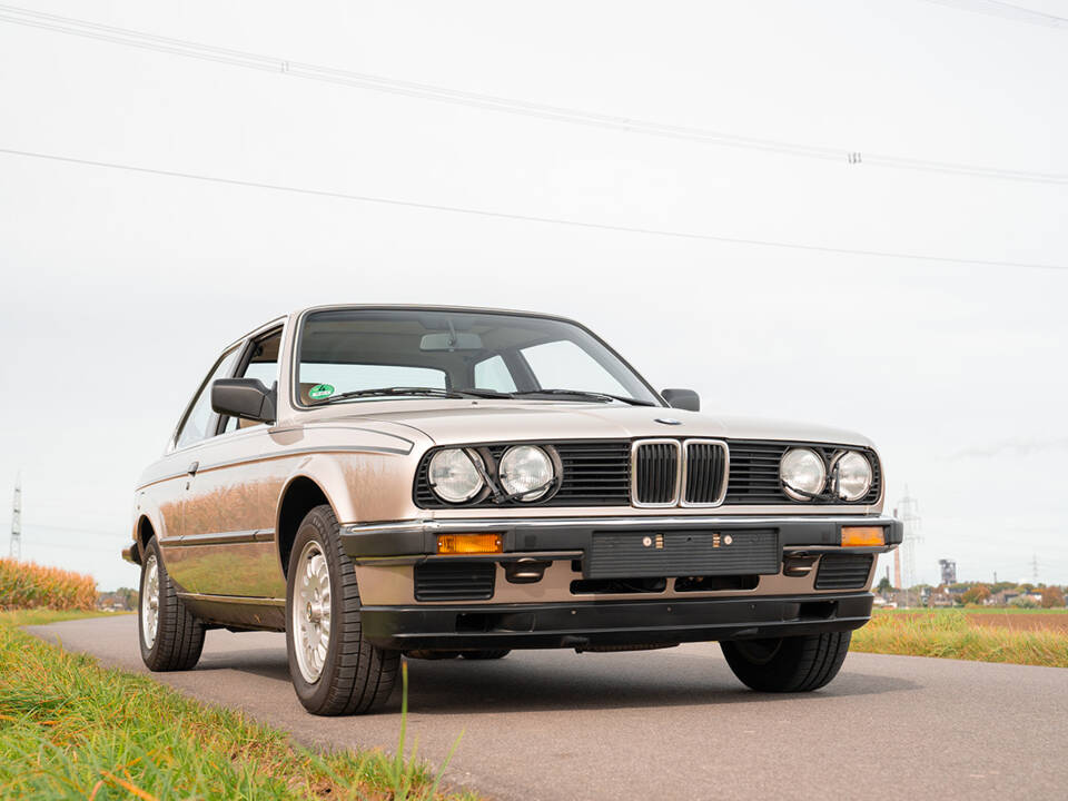 Bild 14/80 von BMW 320i (1983)