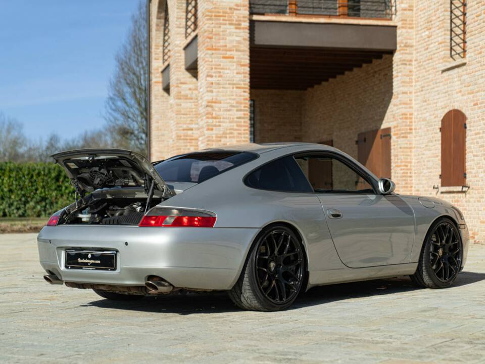Image 49/50 of Porsche 911 Carrera 4 (1999)